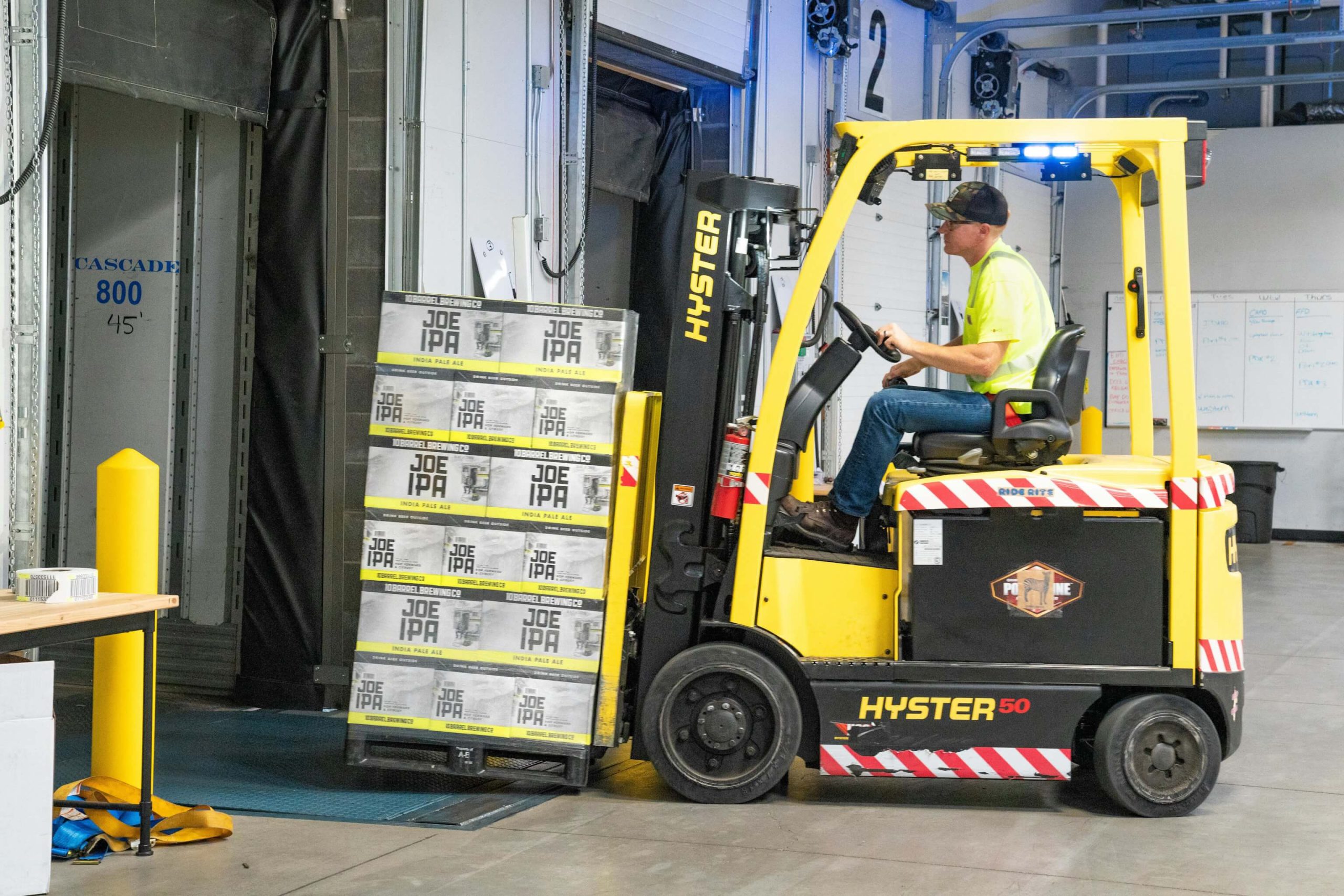 Heftruck met volle pallet
